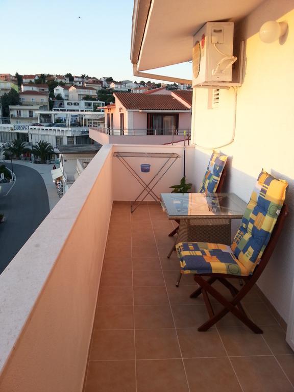 Studio Apartments Ivica Примоштен Номер фото